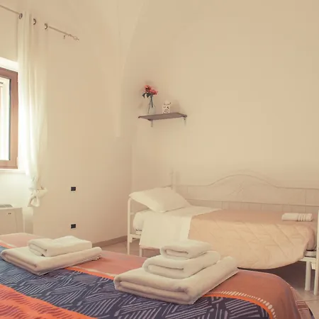 I Trulli Di Badi * 로코로톤도