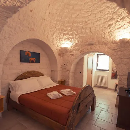 I Trulli Di Badi בית כפרי לוקורוטונדו